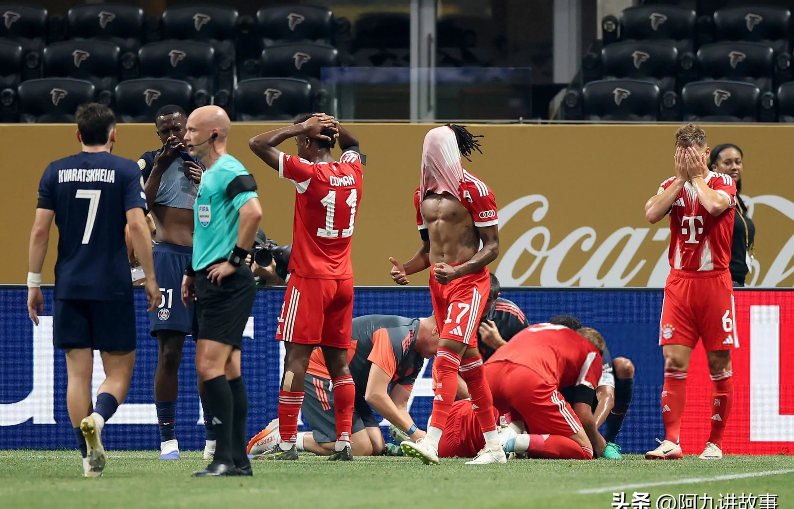 C罗在拜仁比赛中突破纪录,比分优势明显引发热议!(c罗对拜仁进了几个球) C罗在拜仁比赛中突破纪录,比分优势明显引发热议!(c罗对拜仁进了几个球)